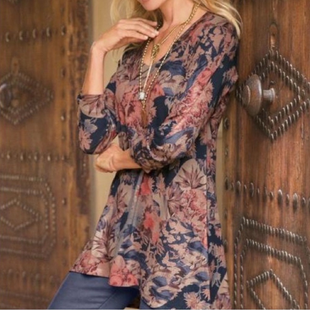 SOFT SURROUNDINGS Millie Tunic Top Blouse Shirt Floral Bird sprint Knit Pink
